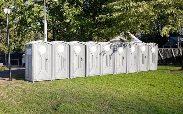 VIP Luxury Porta Potty Rentals Broad St LA